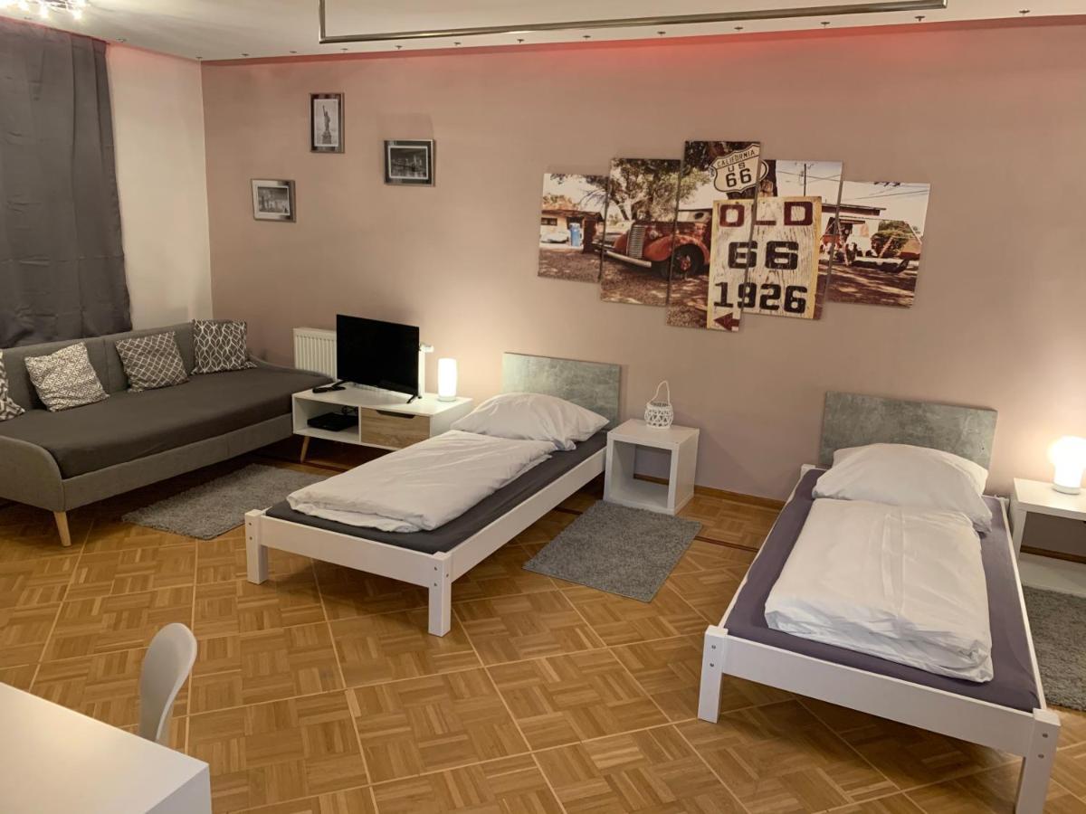 Aschaffapartment 4 Schlafzimmer Bis 10 Personen Bei Aschaffenburg Mainaschaff エクステリア 写真