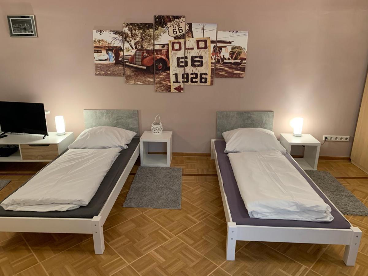 Aschaffapartment 4 Schlafzimmer Bis 10 Personen Bei Aschaffenburg Mainaschaff エクステリア 写真