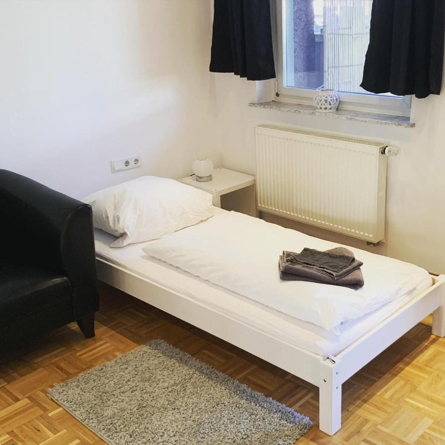 Aschaffapartment 4 Schlafzimmer Bis 10 Personen Bei Aschaffenburg Mainaschaff エクステリア 写真