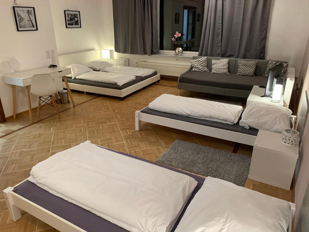 Aschaffapartment 4 Schlafzimmer Bis 10 Personen Bei Aschaffenburg Mainaschaff エクステリア 写真